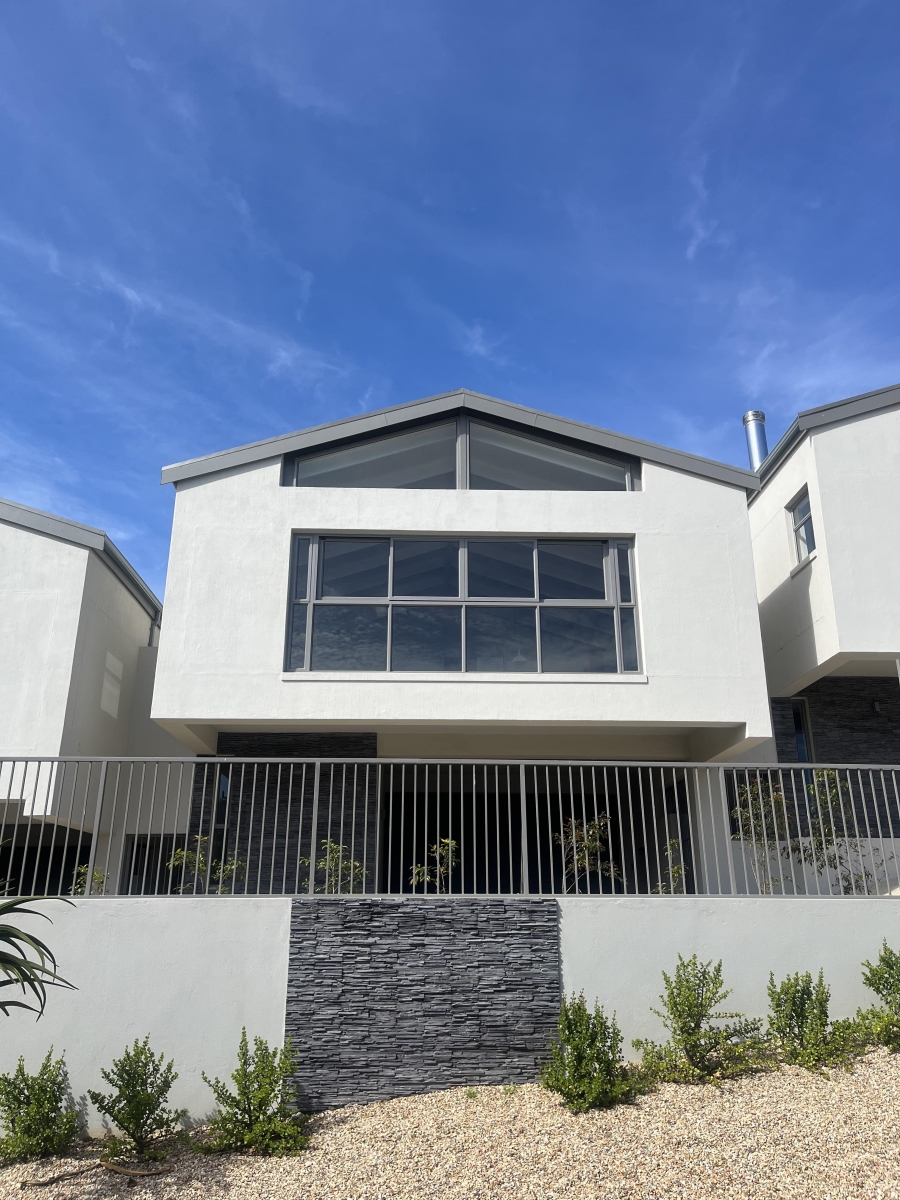 3 Bedroom Property for Sale in Heldervue Western Cape